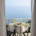 Aurora Hotel 2*