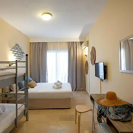 Hotel Aurora 2*