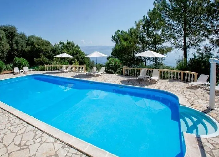 Aurora Отель 2*