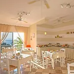 Aurora Hotel 2*