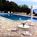 Aurora Hotel