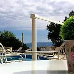Aurora Hotel 2*