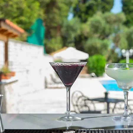 Aurora 2* Agios Ioannis Peristerion